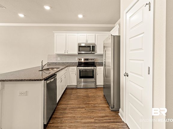 3rd image of 26953 Spyglass Dr