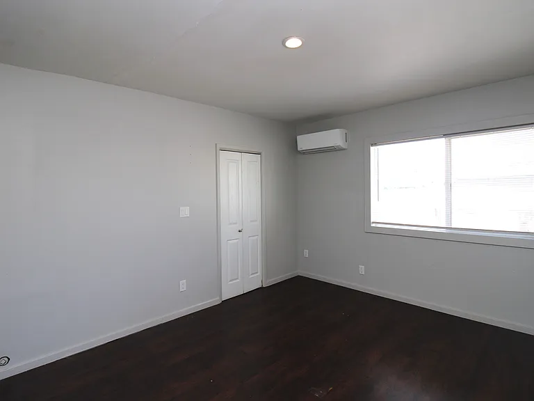 1022 S Montezuma Ave — Photo 5