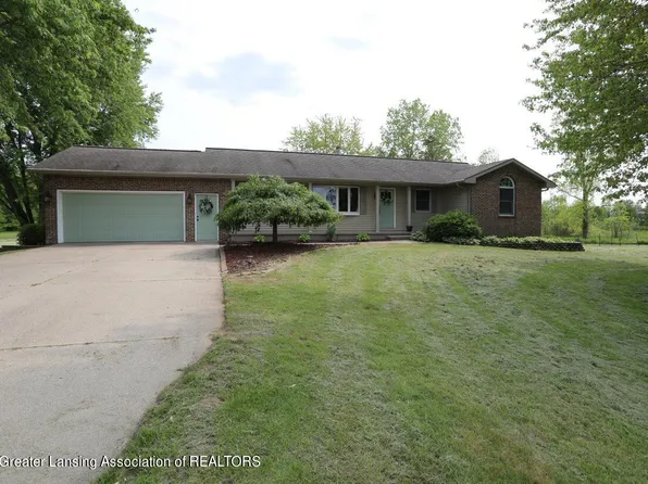 8491 W Bath Rd, Laingsburg, MI 48848