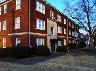 906 W Market St APT B5, Greensboro, NC 27401