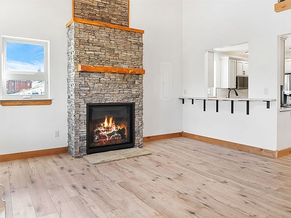 5th image of 3415 Redhill Road