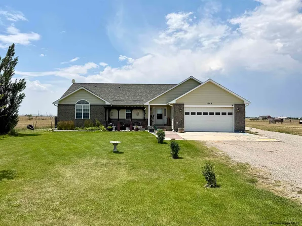 1068 Dan Ranch Rd, Cheyenne, WY 82009