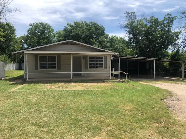 207 East Rd, Stephenville, TX 76401