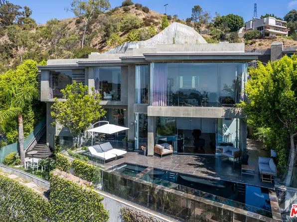 1764 Viewmont Dr, Los Angeles, CA 90069