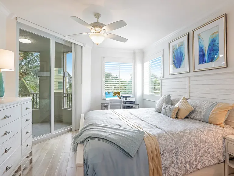 2738 Tiburon Blvd E #301 — Photo 16