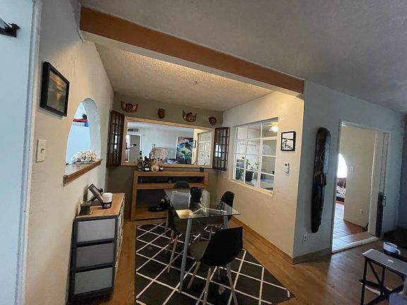 5th image of 1836 E Cliff Dr