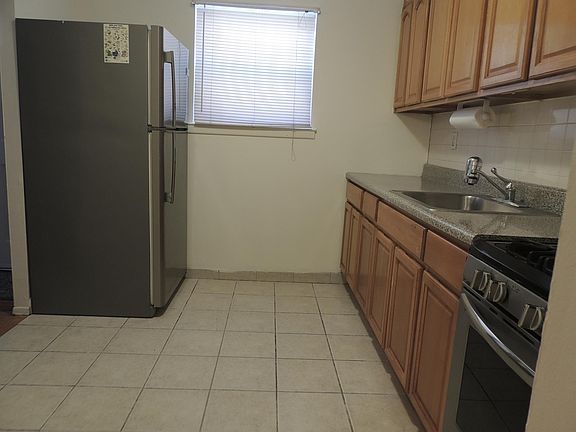 4th image of 21211 41st Ave #1