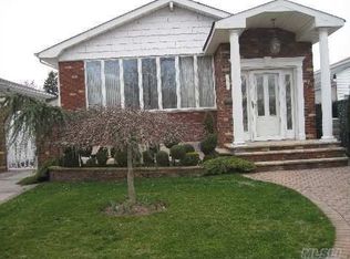 15848 79th St, Howard Beach, NY 11414