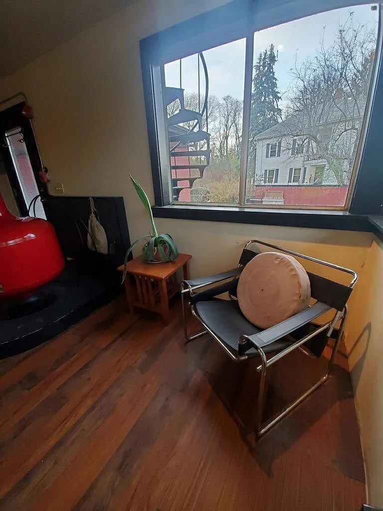 763 High St — Photo 3