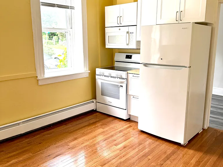 74 Linden Ave #1 — Photo 5