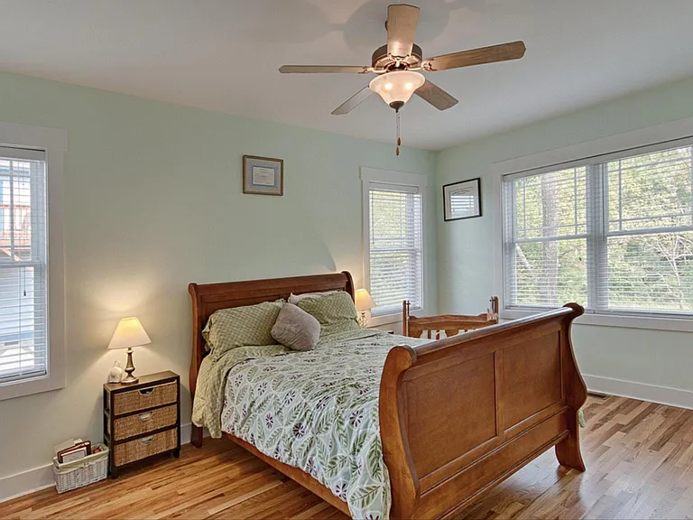 144 Estelle Park Dr — Photo 6