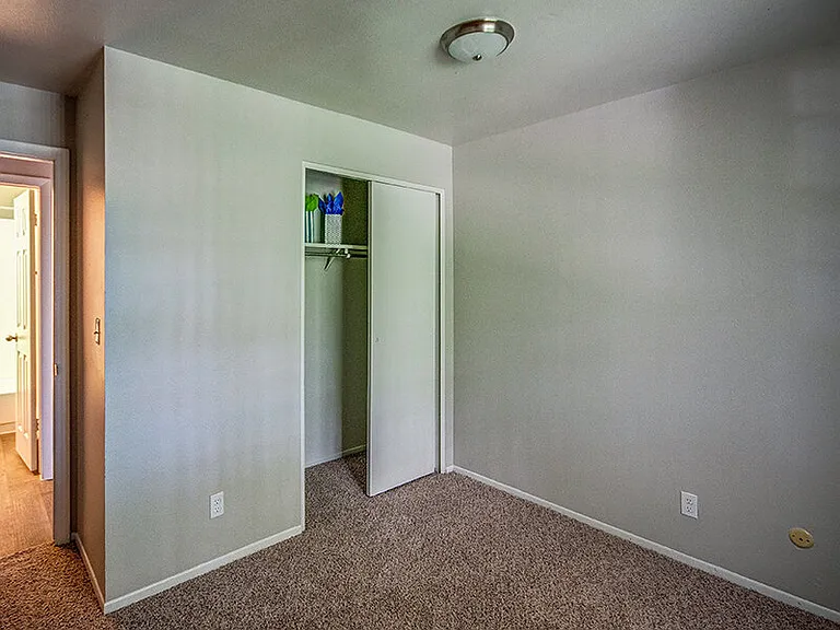 Franklin Flats — Photo 11