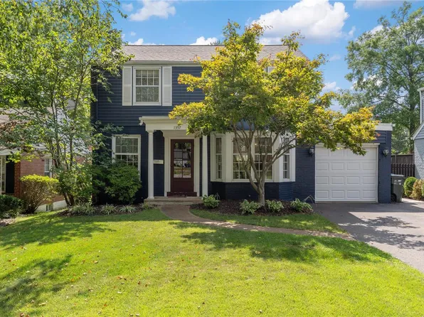 1357 N Berry Rd, Saint Louis, MO 63122