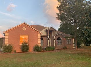 1480 Fryes Point Rd, Luray, TN 38352