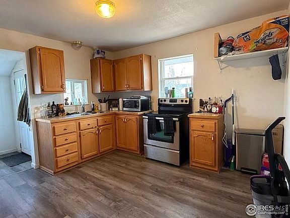 4th image of 303 Lee St