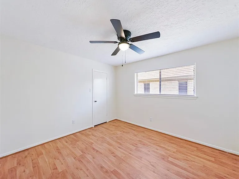 14006 Briarworth Dr — Photo 22