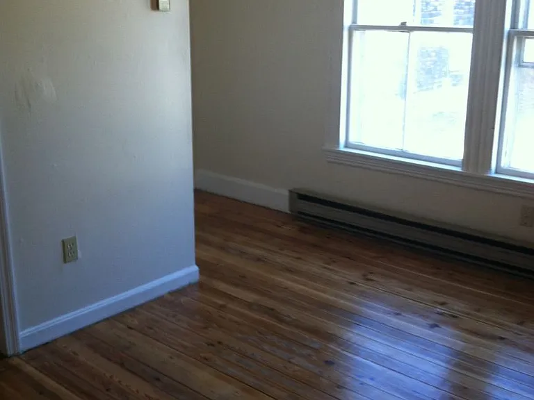 178 Brown St — Photo 4