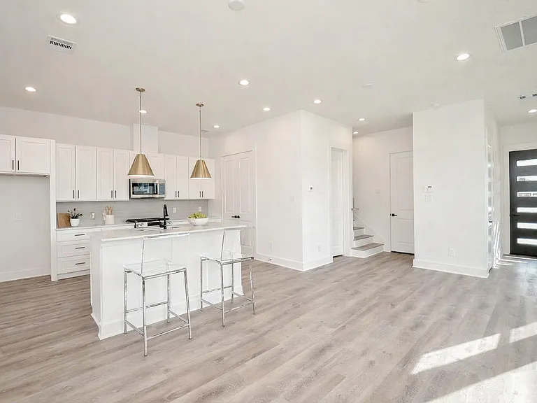 7703 Inwood Grove Ln — Photo 13