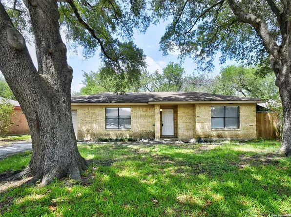 105 Apache, Cibolo, TX 78108