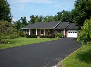 111 Circle Dr, Stanford, KY 40484