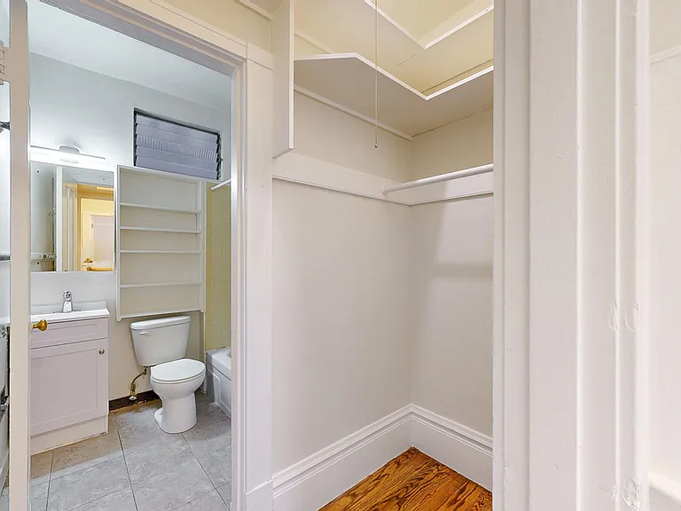 422 Ellis St #404 — Photo 6