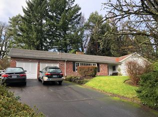 13699 SW Knaus Rd, Lake Oswego, OR 97034