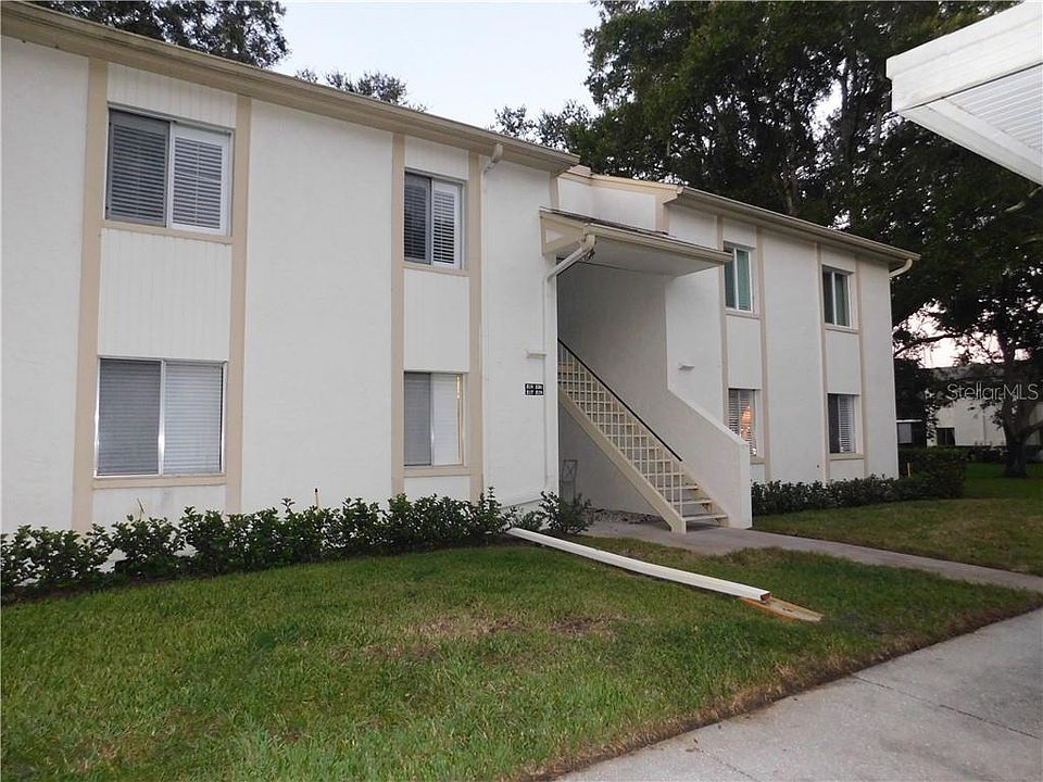 1st image of 218 Palmetto Ct