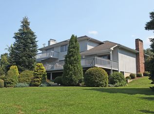 138 Southbury Rd, Roxbury, CT 06783