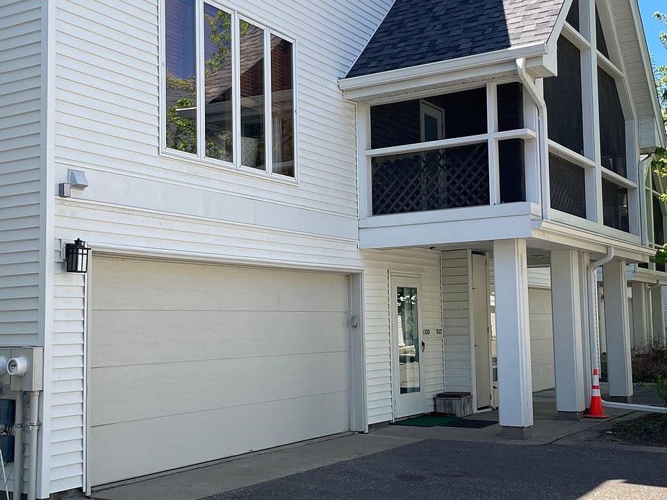 1st image of 930 Dartmouth Pl SE