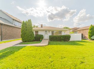 8542 S 77th Ct, Bridgeview, IL 60455