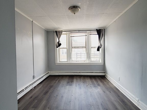 5th image of 70 Martin Luther King Jr Dr APT 2