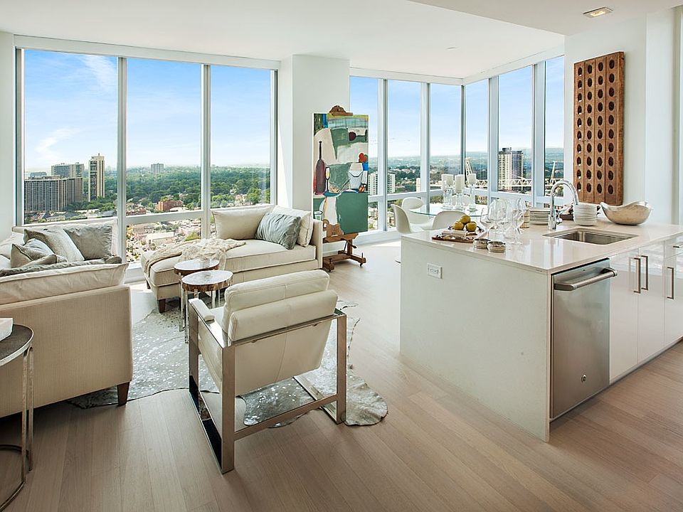 Living Room/Kitchen