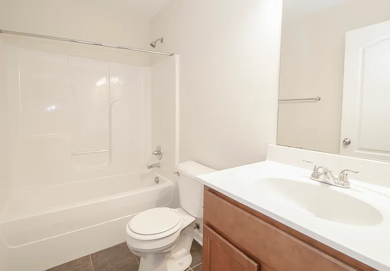 1718B Thistlewood Dr — Photo 7