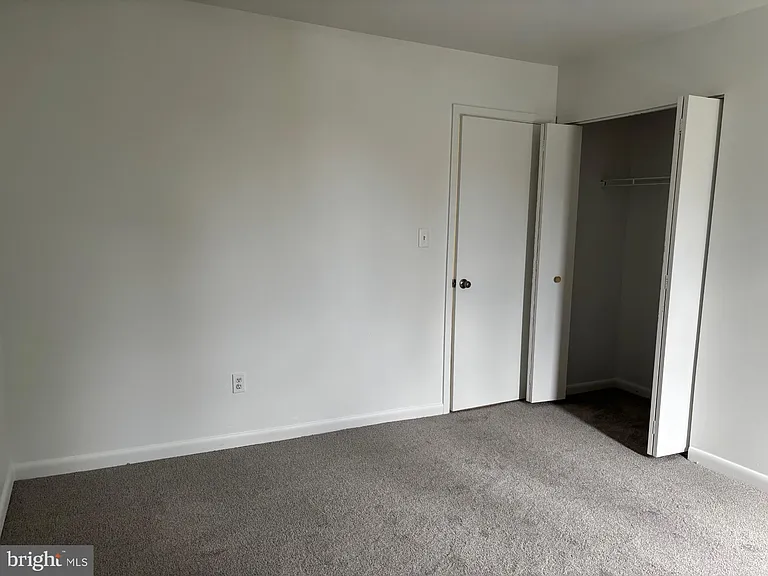 2219 Lowells Glen Rd #K — Photo 19