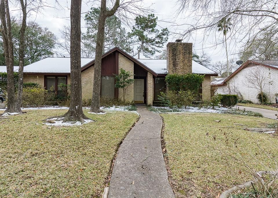 1st image of 3810 Riverwood Park Dr