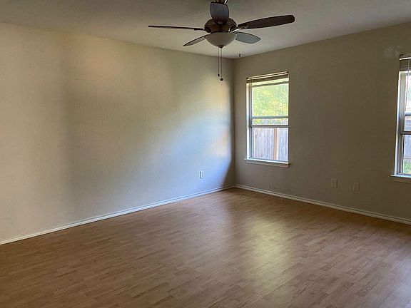 3rd image of 3714 Julianas Way