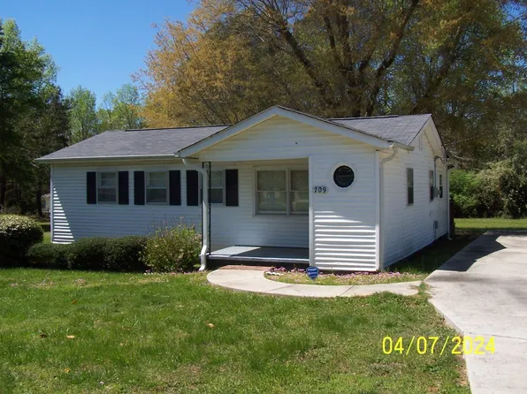 709 W Elizabeth St, Jefferson, SC 29718