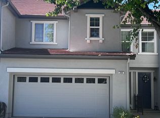 245 Washington Dr, Brentwood, CA