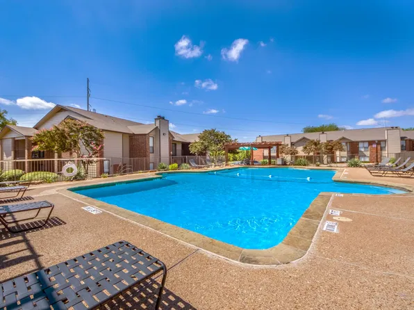 Valley Creek Apartments