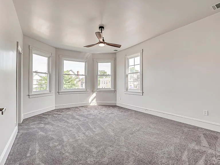 324 Main St #2 — Photo 18