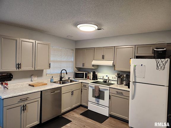 4th image of 160 S Durkin Dr Unit 3