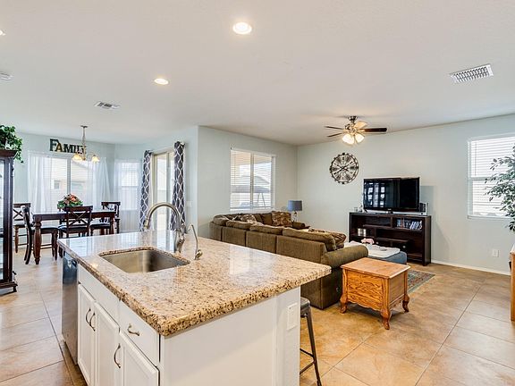 4th image of 1570 E Primavera Way