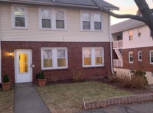 51 Longwood Rd #1B, Quincy, MA 02169