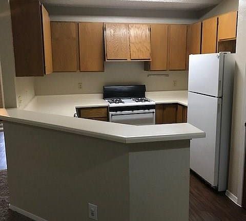 3rd image of 2613 Garrettson Dr #B
