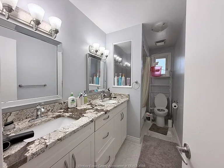 2660 Langlois Ct #UPPER — Photo 11