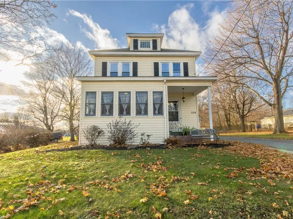 729 Brown St, Dexter, NY 13634
