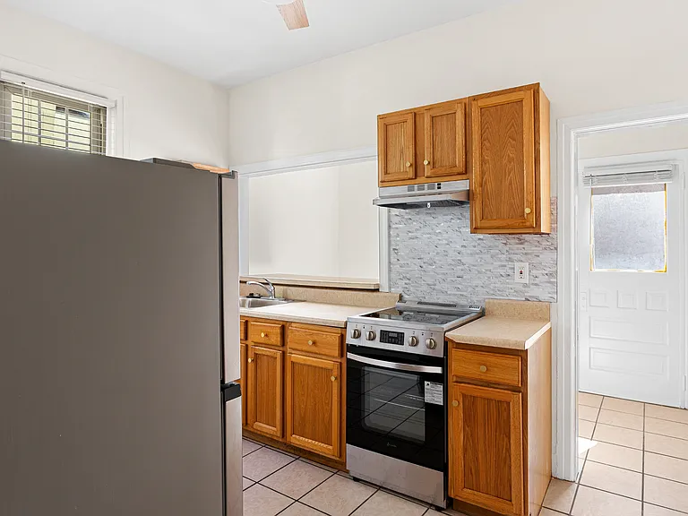 202 E Girard Ave #1 — Photo 8