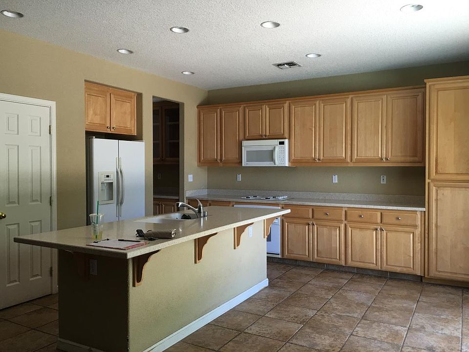 2nd image of 3417 Whistler Ave