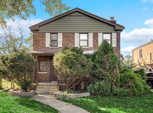 8240 S Crandon Ave, Chicago, IL