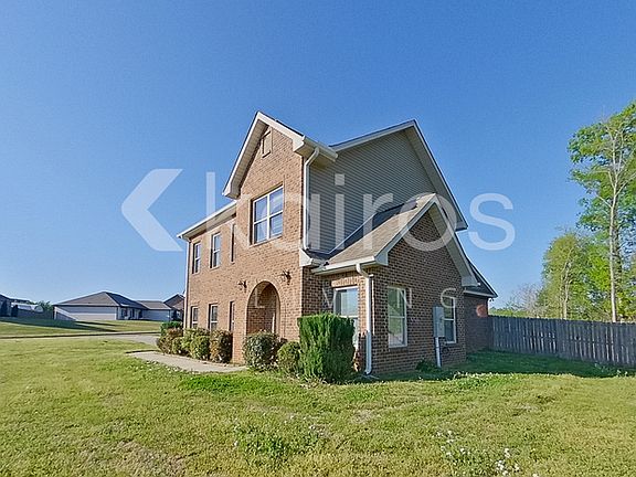 2nd image of 130 Ivy Meadow Cir